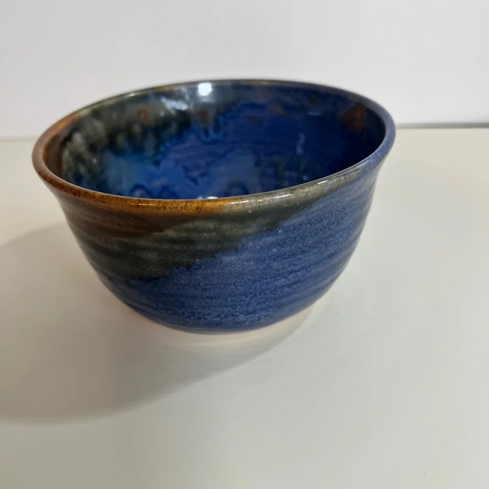 Vintage studio Handcrafted Blue and Brown Ceramic‎ Bowl